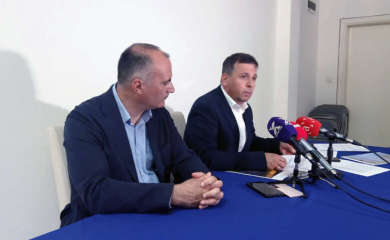 Vukanović žestoko udario na Blanušu: “Trojanski konj koji hoće da uništi SDS”