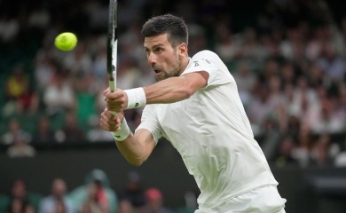 Đoković u tri seta razbio Vavrinku