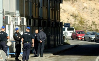 Njemačka uputila hitan apel Kosovu i Srbiji