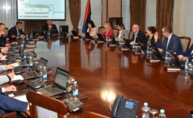 Nezaposlenim roditeljima četvoro i više djece uplaćivati i doprinose