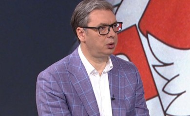 Vučić najavio: Prosječna plata će biti 1.400 evra