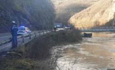 Detalji smrti oca velikog fudbalera: Rođaci našli auto kraj puta, tijelo u rijeci