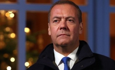 Medvedev: U Berlinu moguć “Majdan”