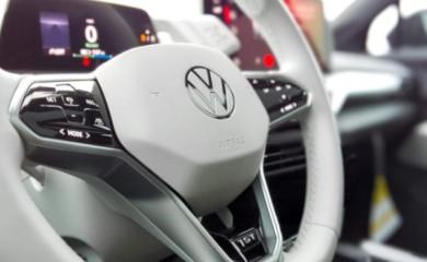 Stala proizvodnja Volkswagena: Putevi do fabrike blokirani protestima poljoprivrednika