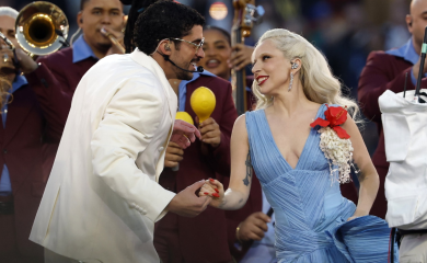 Bad Bani na Super Bowlu: pravo vjenčanje, Lady Gaga i Riki Martin na sceni, Trampu se nije svidjelo