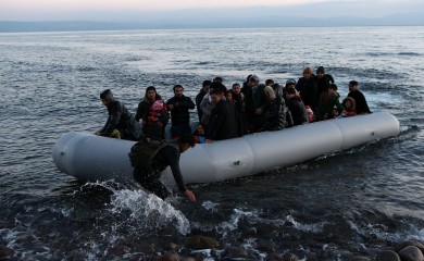 Potonuo brod sa migrantima kod Antalije, poginulo 15 ljudi