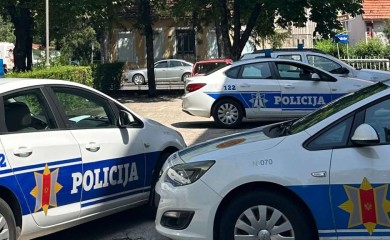 Uhapšena majka i njen partner zbog seksualnog zlostavljanja djeteta