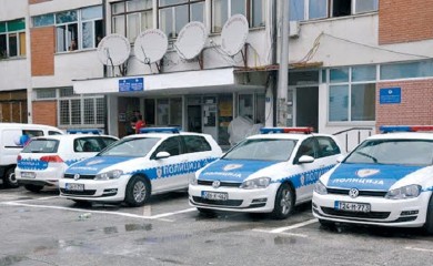 Teško povrijeđen muškarac u napadu ispred kafića u Istočnoj Ilidži