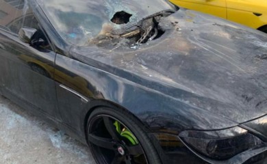 Zapaljen BMW, vlasnik nudi 10.000 KM za informacije o počiniocu (FOTO)