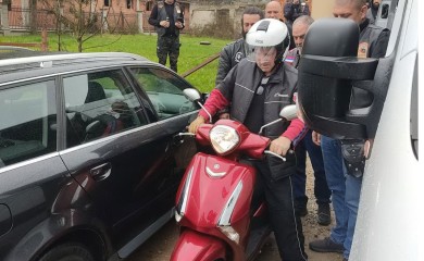 Bajkeri kolegu obradovali novim skuterom