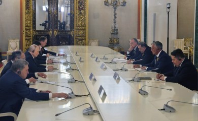 Putin: Rusija čvrsto opredijeljena za nastavak saradnje sa Srpskom (VIDEO)