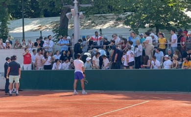 Baki pozlilo na treningu Alkaraza, on pritrčao u pomoć (FOTO)