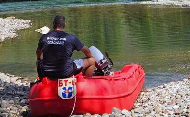 Vatrogasac i profesor spasili dječaka od utapanja u Drini
