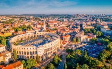 Referendum u Puli, do 11 sati izašlo malo više od 7 posto građana