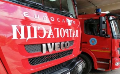 Izgorio automobil na parkingu u Palama