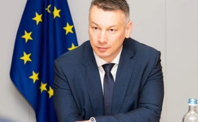 Nešić odgovorio Šmitu: Niti je ovo BiH s kraja devedesetih, niti sam ja Poplašen