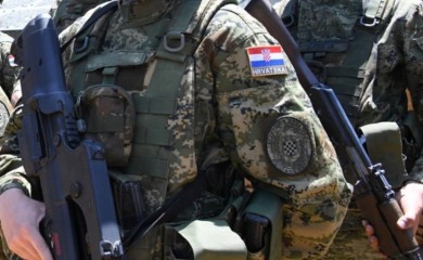 Panika u regionu: U hrvatskom Saboru zatražen izlazak vojske na granicu sa BiH