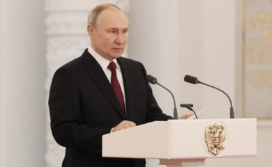 PUTIN: Zapad ne bira sredstva da očuva dominaciju