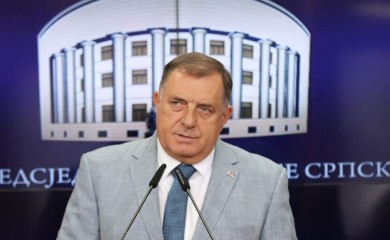 Dodik uspješno operisan, smješten na intenzivnu
