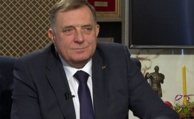Dodik istakao da nije za secesiju, već za političke metode: “Strpljivi smo, mi ćemo to čekati”