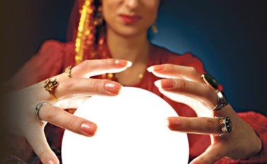 Policija traga za prevarantkinjom: Marijana tvrdila da je gatara, pa uzela ženi 730.000 evra