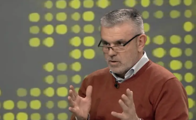 NOVAKOVIĆ: Potreban zakon koji će regulisati javni prostor i ljude koji rade čestito