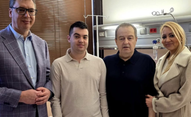 Dačić izašao iz bolnice, Vučić se našalio