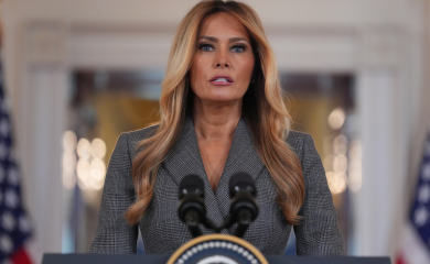 Melanija Tramp: Lažne glasine koje me povezuju sa Epstinom moraju da prestanu