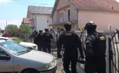 Poznati detalji hapšenja muškaraca koji su ukrali auto u kojem je bilo dijete