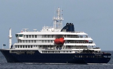 Kruzer sa zaraženima hantavirusom doplovio do Tenerifa, slijedi evakuacija putnika