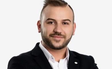 Ždero napustio DЕMOS