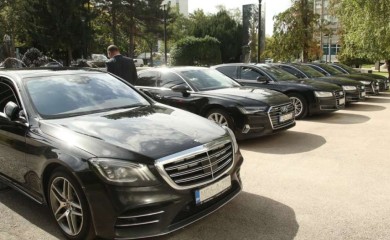 Predsjedništvo BiH kupilo tri nova automobila, a od cijene jednog se vrti u glavi