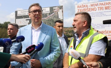 Tajne predsjedničkog fundusa: Koliko koštaju Vučićeva odijela i ko ih plaća?