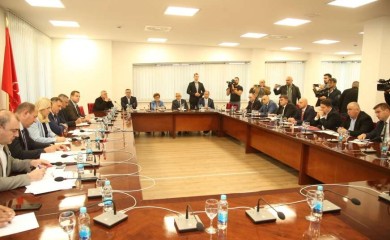 U toku sastanak vladajuće koalicije u Banjaluci