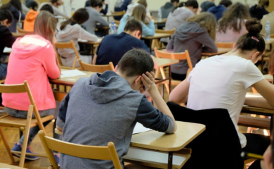 Pravo na stipendiju ostvarilo 1.374 banjalučkih srednjoškolaca