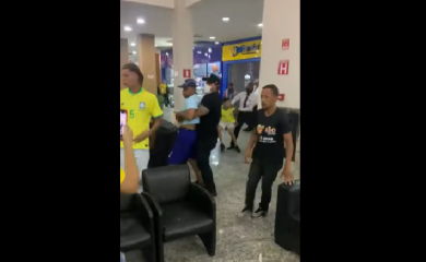 Masovni sukob ispred tržnog centra nakon poraza Brazila: Poginula tinejdžerka u pucnjavi (VIDEO)