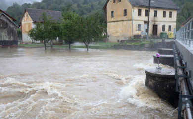 Proglašeno vanredno stanje: Naglo porastao vodostaj Kupe