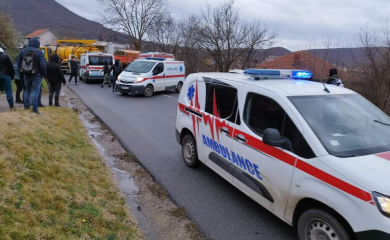 Kosovska policija na Jarinju brani ulazak na KiM