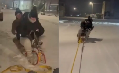 „Kaži mu da uspori malo!“: Vozač koji je pregazio tinejdžerke nakon što su pale sa sanki kaže da ih nije vidio, a evo šta snimak pokazuje