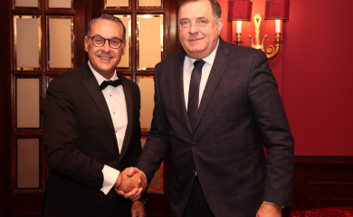 Dodik se sastao sa Štraheom