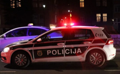 Detalji jezive tuče djevojaka u Sarajevu "Meni je lice sve izrezano, imam i na vratu rez"
