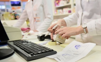Dvojac izdao i ovjerio više od 6.500 recepata i uputnica bez znanja doktora