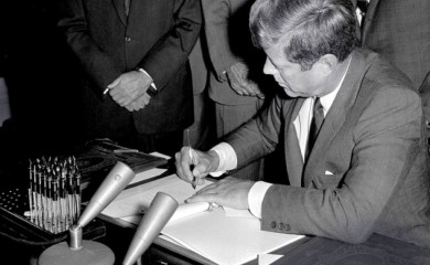 FBI otkrio nove tajne dokumente o ubistvu Kenedija