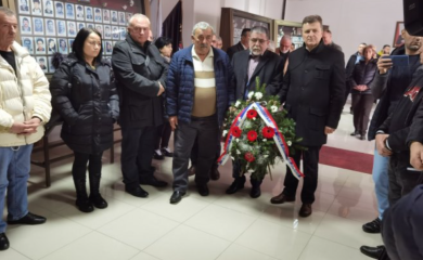 U Vlasenici obilježeno stradanje 15 boraca VRS iz Dervente (FOTO)