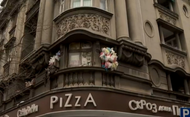 Revolt stanara: Zbog pekare smeće prijeti da padne na glavu (VIDEO)