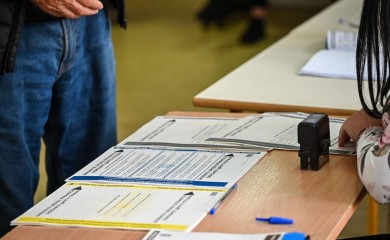 Ostavke izbornih funkcionera čekaju zakon za koji opozicija neće glasati