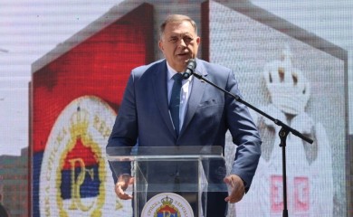 Dodik: Vječna straža za spomenik u Banjaluci
