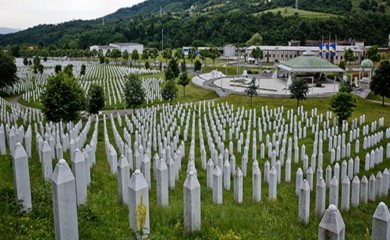 Obilježavanje 28 godina od zločina u Srebrenici: Sahrana 30 žrtva u Memorijalnom centru