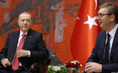 Erdogan sa Vučićem: BiH politički vrlo ranjiva, promijeniti to što prije