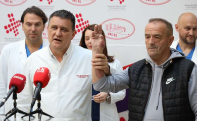 NEMA TOGA ŠTO NE MOŽEMO Đajić ponosan na saradnike u UKC Srpske